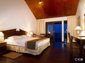 Отель Embudu Village 3 *